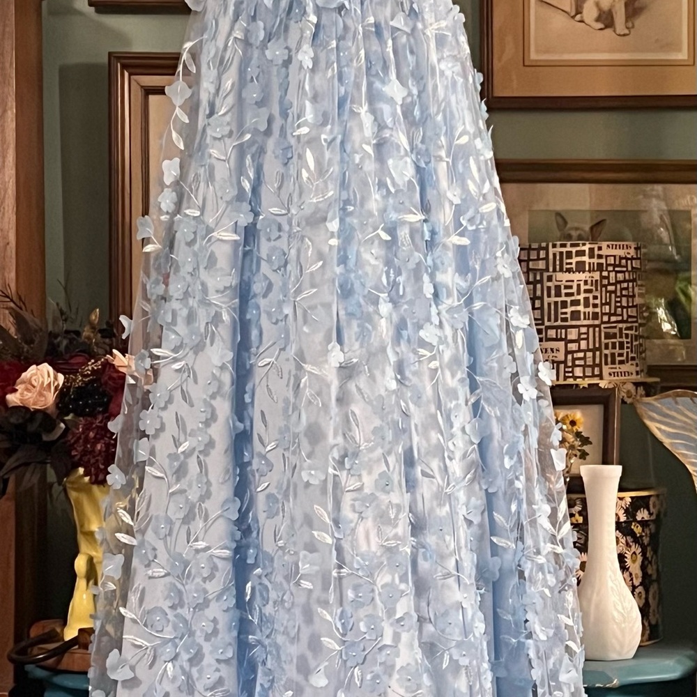 Elegant Blue Floral Prom Dress